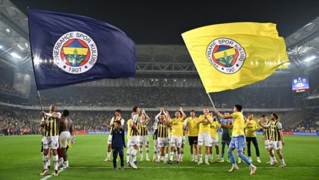 Fenerbahçe’de şok! Yıldız isim takımdan ayrılıyor!